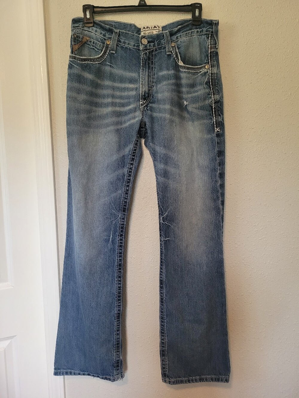 Ariat M4 Relaxed Boot Cut Jeans 34×34 Distressed Hems